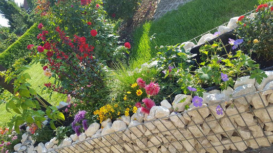 Gabion upphöjd säng gjord efter mått - maskstorlek 5x10cm