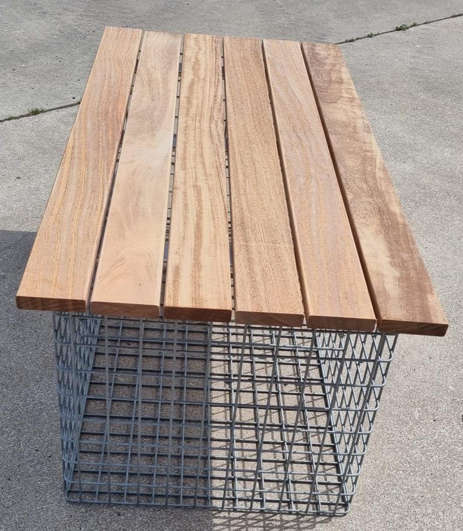 Garden bench Cumaru 102 x 45 x 52 cm, MW 5 x 5 cm, hot-dip galvanized