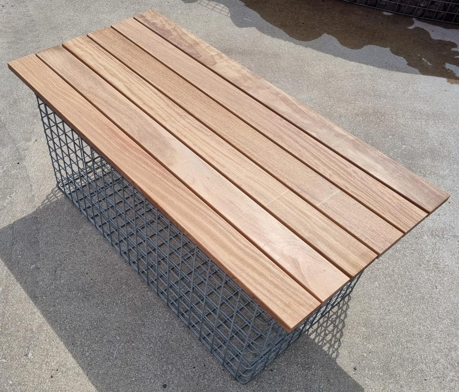 Garden bench Cumaru 102 x 45 x 52 cm, MW 5 x 5 cm, hot-dip galvanized