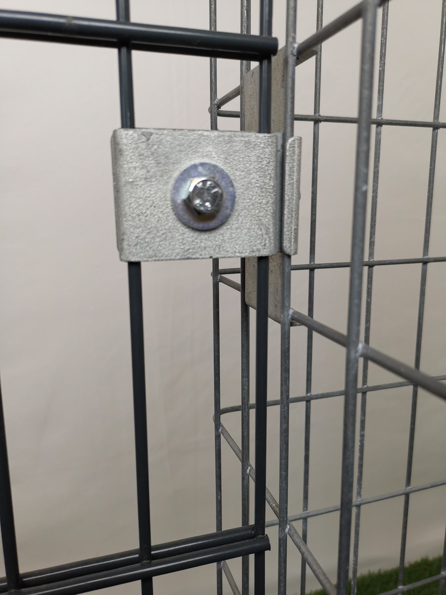 Abrazadera con estribo para valla 5 x 10 cm, para tela metálica doble, galvanizada