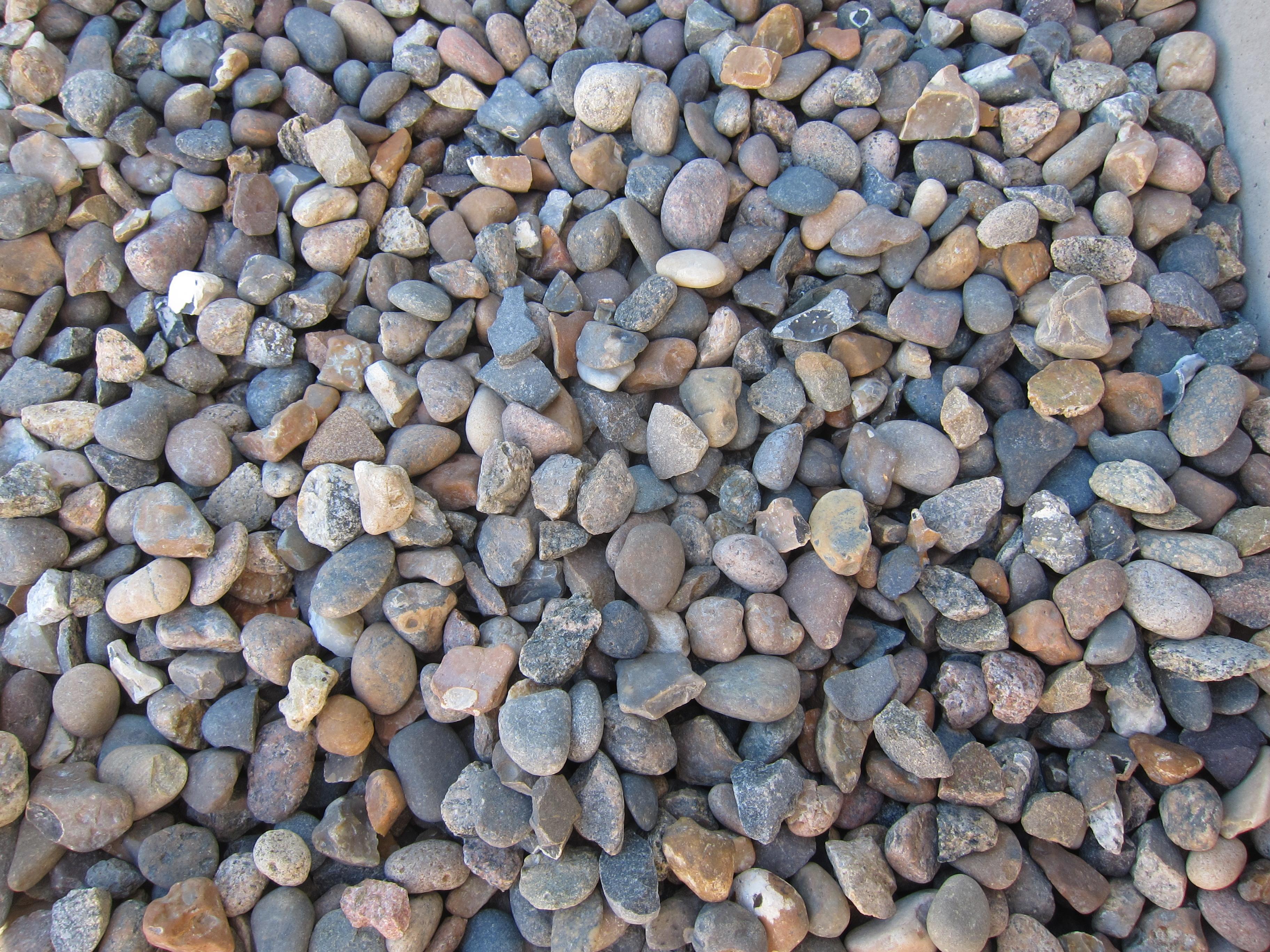 North Sea pebble grit 8 to 16 mm