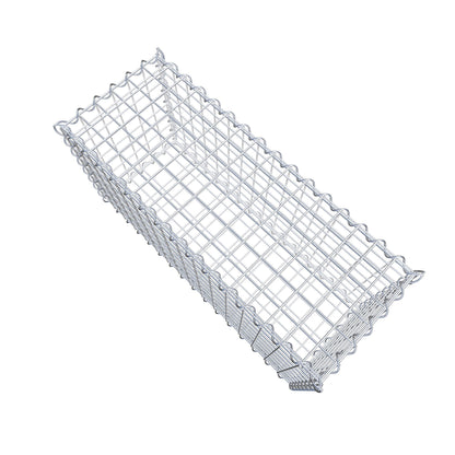 Schanskorf 80 cm x 40 cm x 30 cm (L x H x D), maaswijdte 5 cm x 5 cm, spiraalvormig