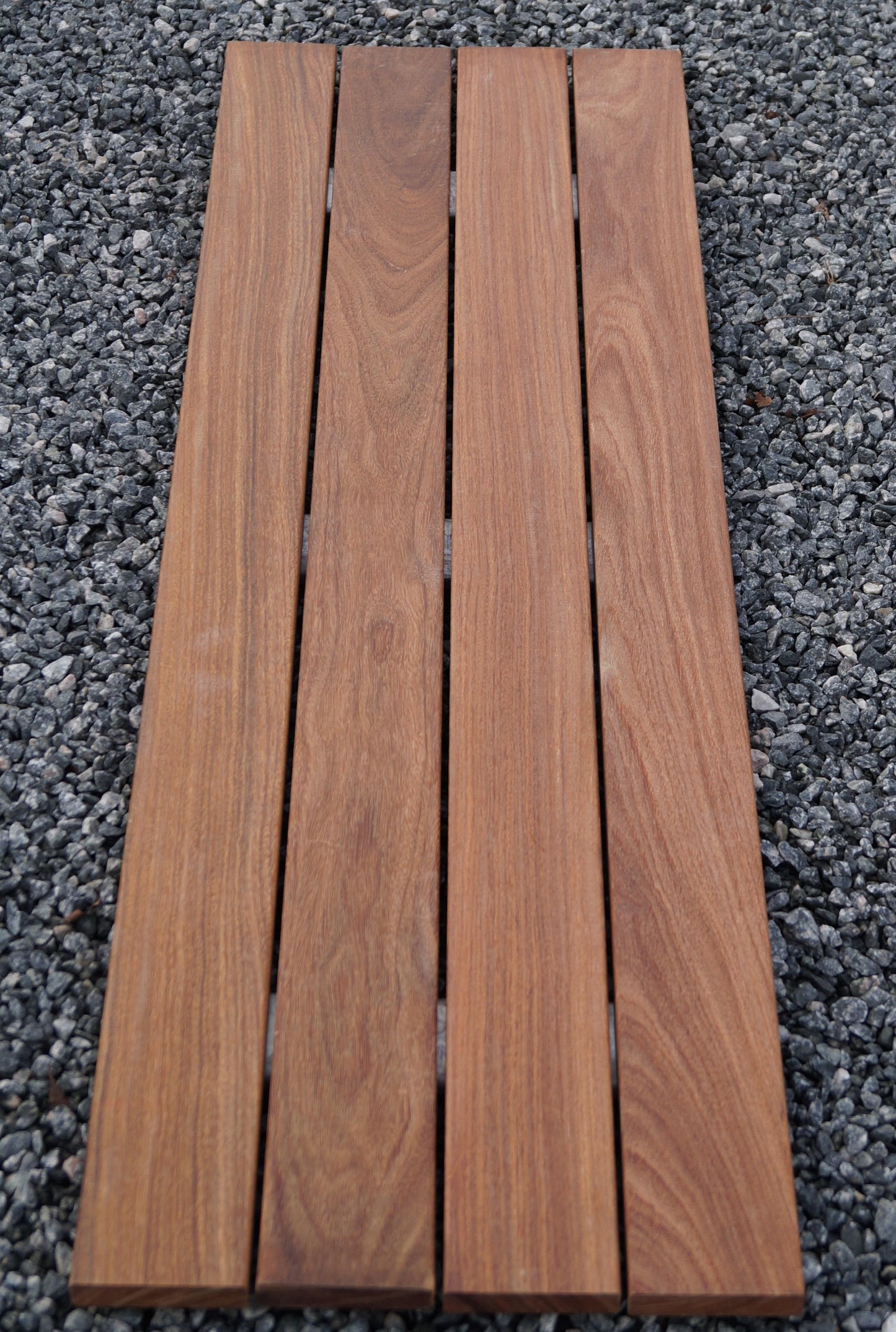 Schanskorfbank met 3 spiraalvormige schanskorven van Cumaru hout, 205 cm lang x 60 cm hoog x 37 cm diep, gegalvaniseerd, MW 5 x 5 cm